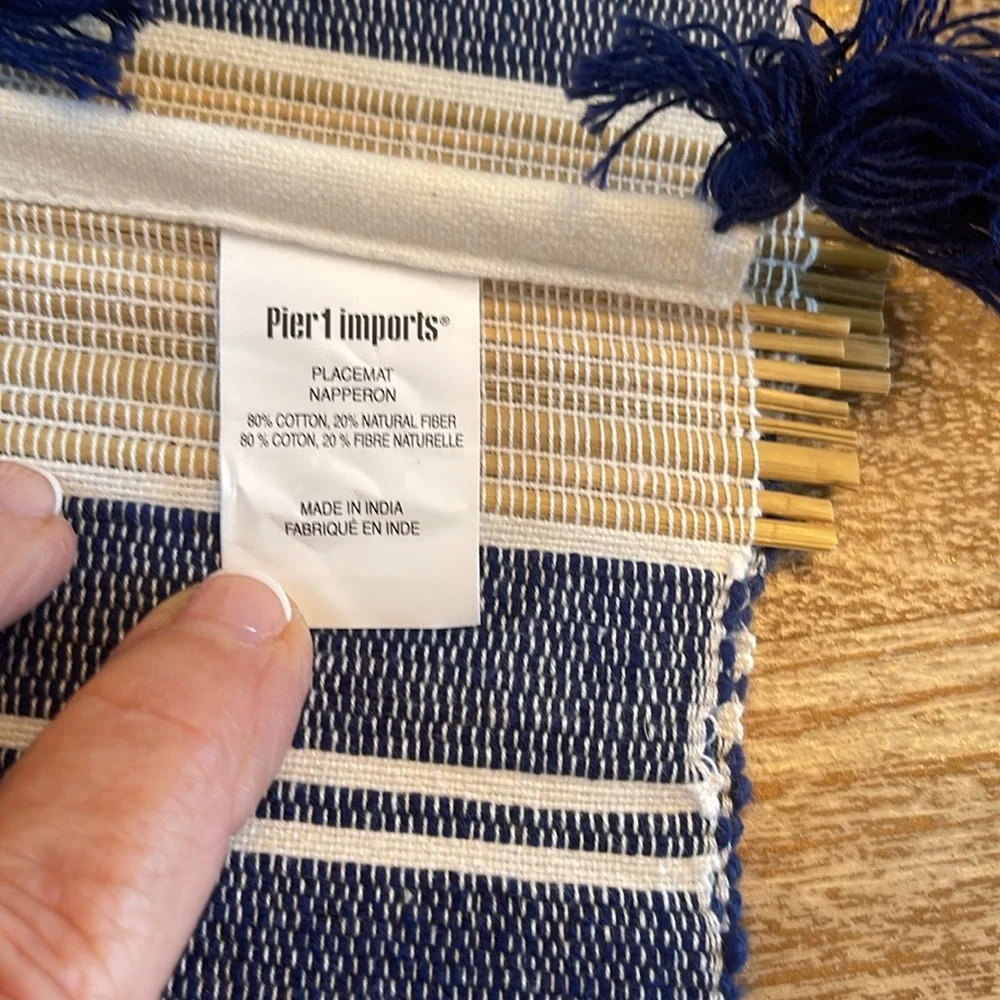 Pier One Nappron Placemats /Set 10/ Navy cream & white/roll up/ bamboo & fabric